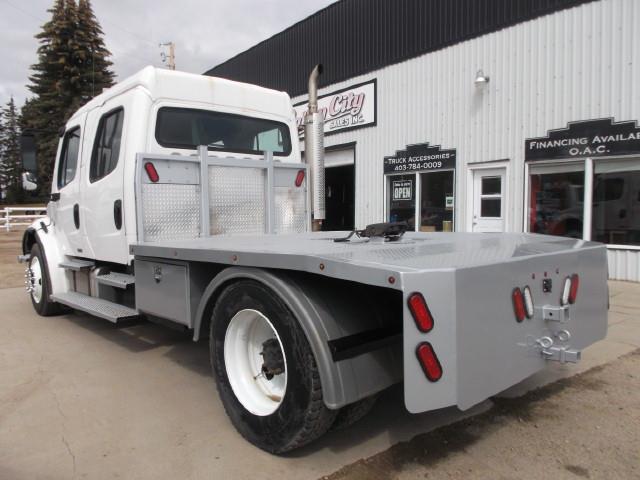 Image #3 (2005 FREIGHTLINER M2 LOW PRO S/A CREW CAB DECK TRUCK)